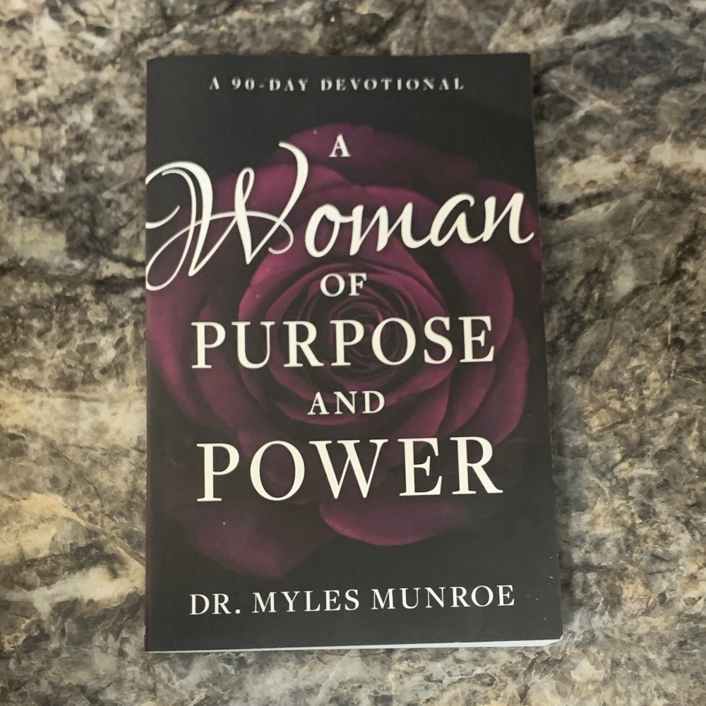 Dr. Myles Munroe A Woman of Purpose and Power 90-Day Devotional 2019 TPB
